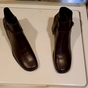 Life Stride Scorpio Sable Latessa Boot